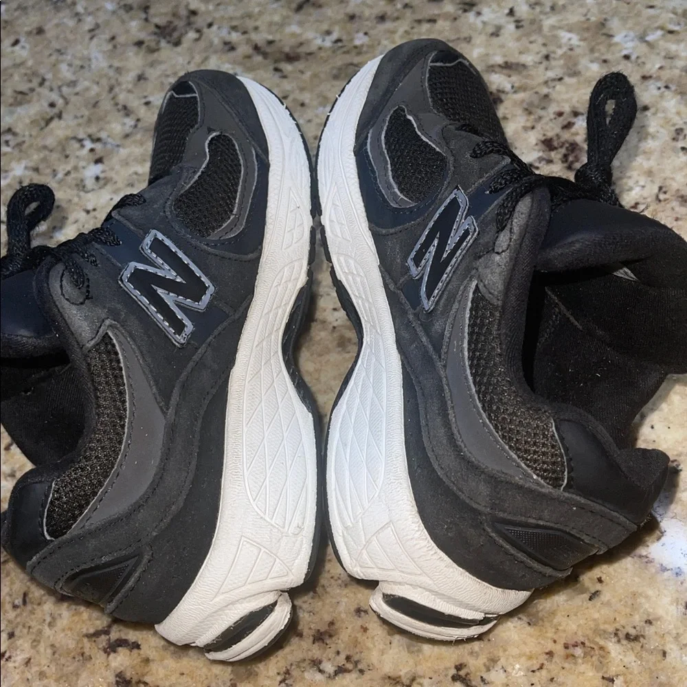 New Balance 2002 R - Picture 4 of 9